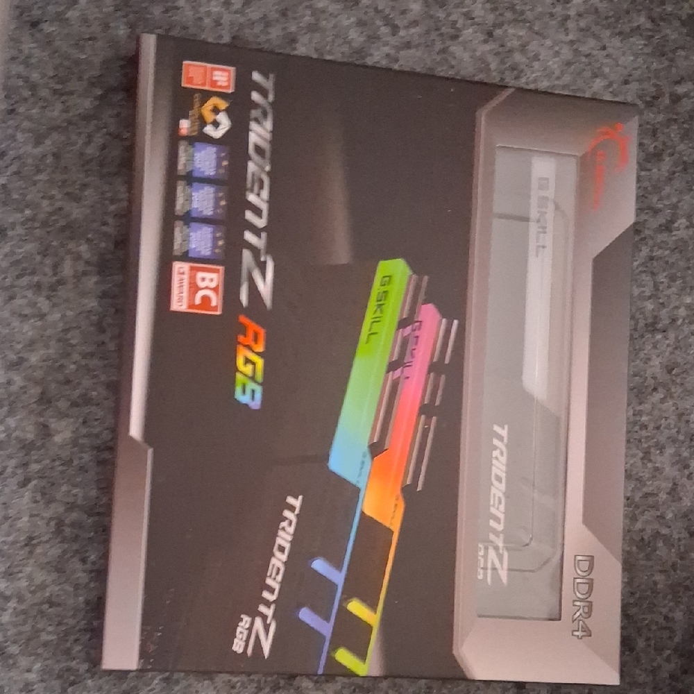 G.SKILL TridentZ RGB Series 32GB (2 x 16GB) 288-Pin PC RAM DDR4 4000